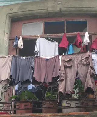 Schaue hinter die Fassaden von alt Havanna
